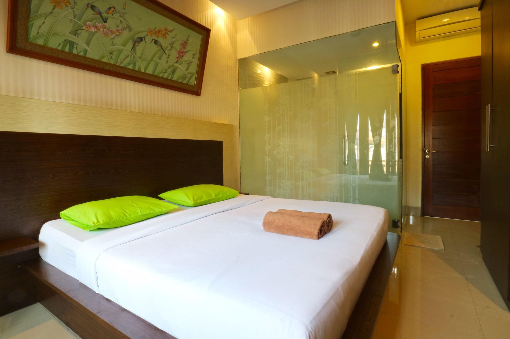 D'Astri Guesthouse Sanur Redpartner Денпасар Экстерьер фото