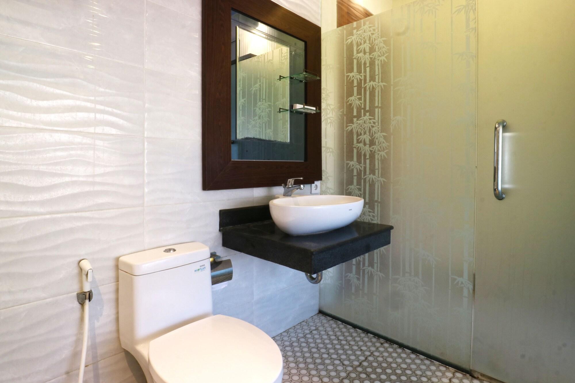 D'Astri Guesthouse Sanur Redpartner Денпасар Экстерьер фото