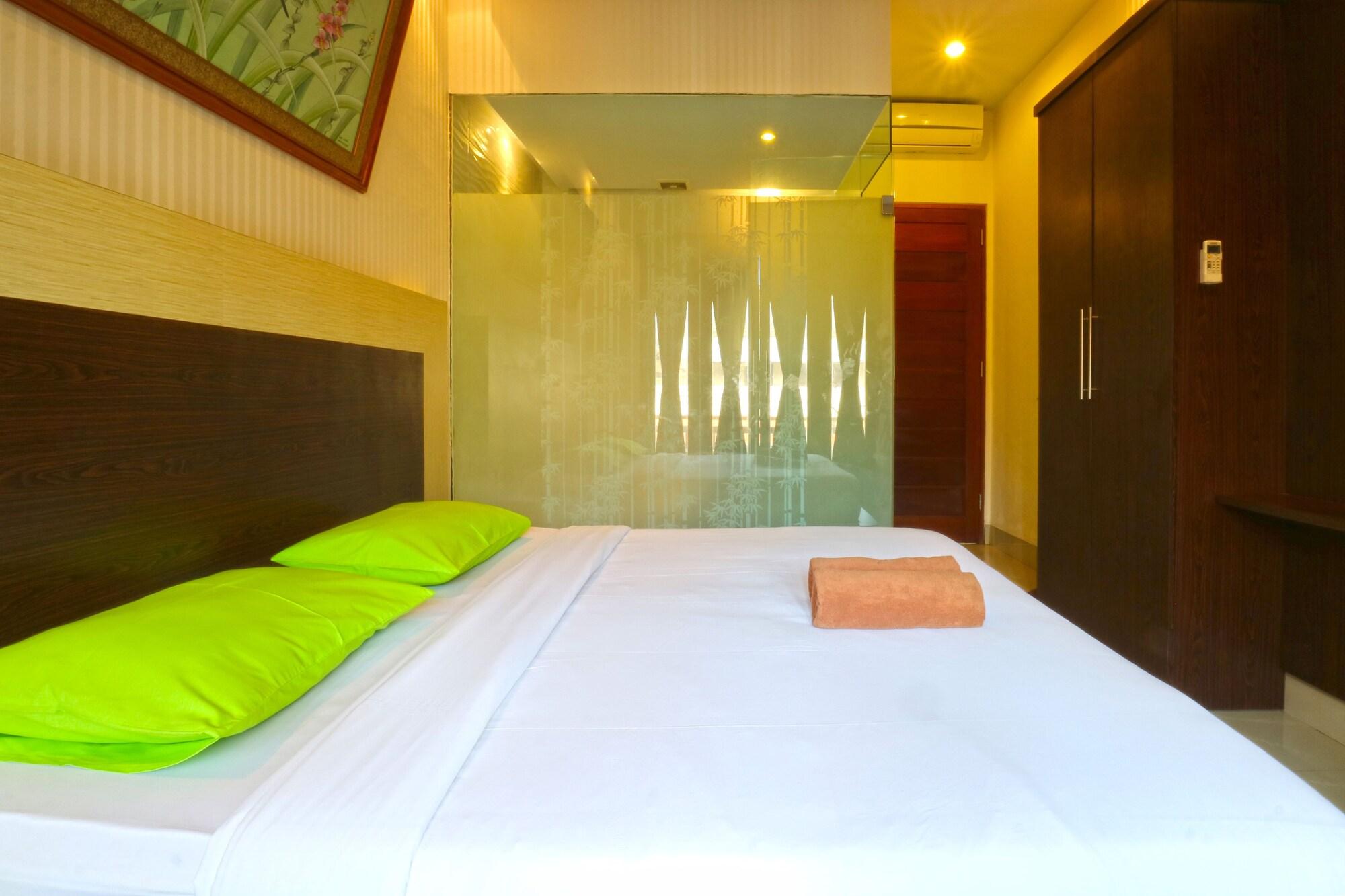 D'Astri Guesthouse Sanur Redpartner Денпасар Экстерьер фото