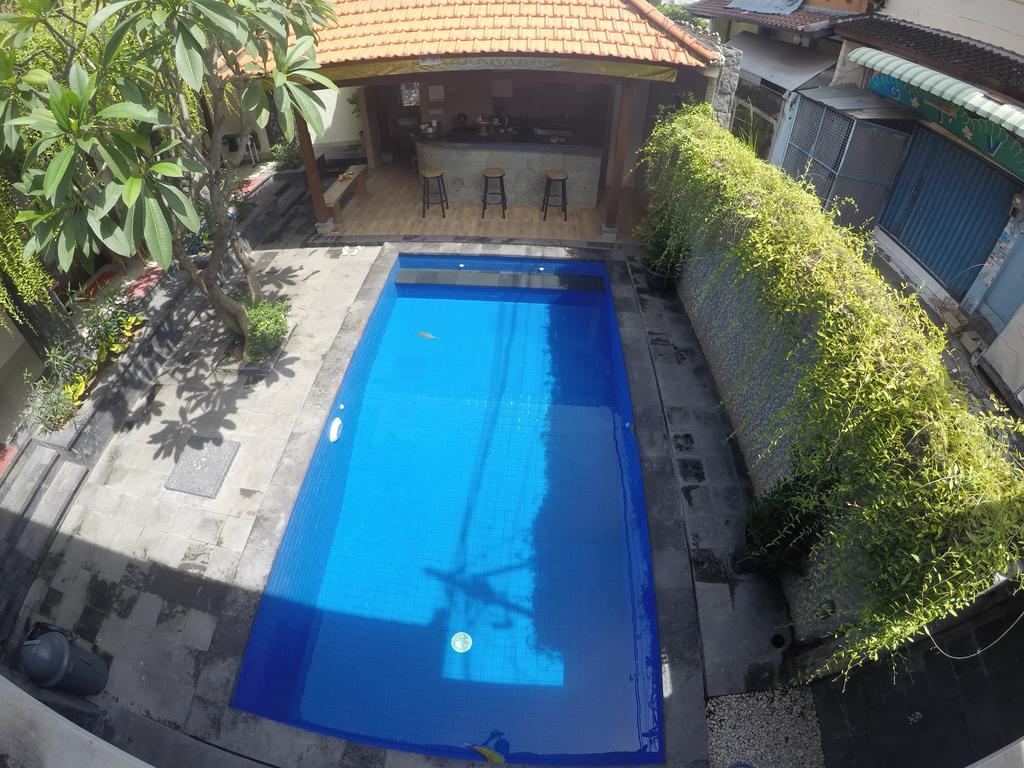 D'Astri Guesthouse Sanur Redpartner Денпасар Экстерьер фото