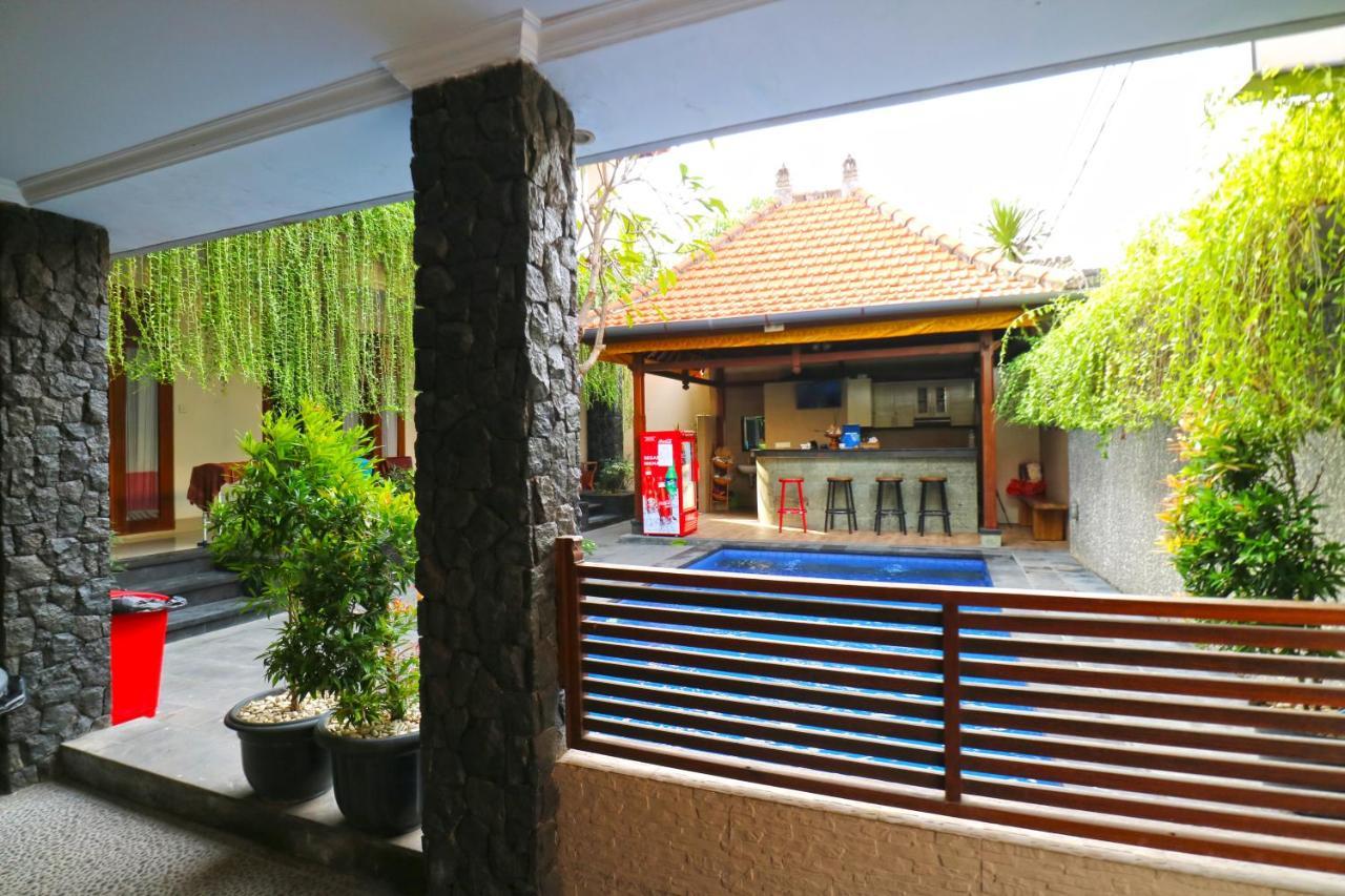 D'Astri Guesthouse Sanur Redpartner Денпасар Экстерьер фото