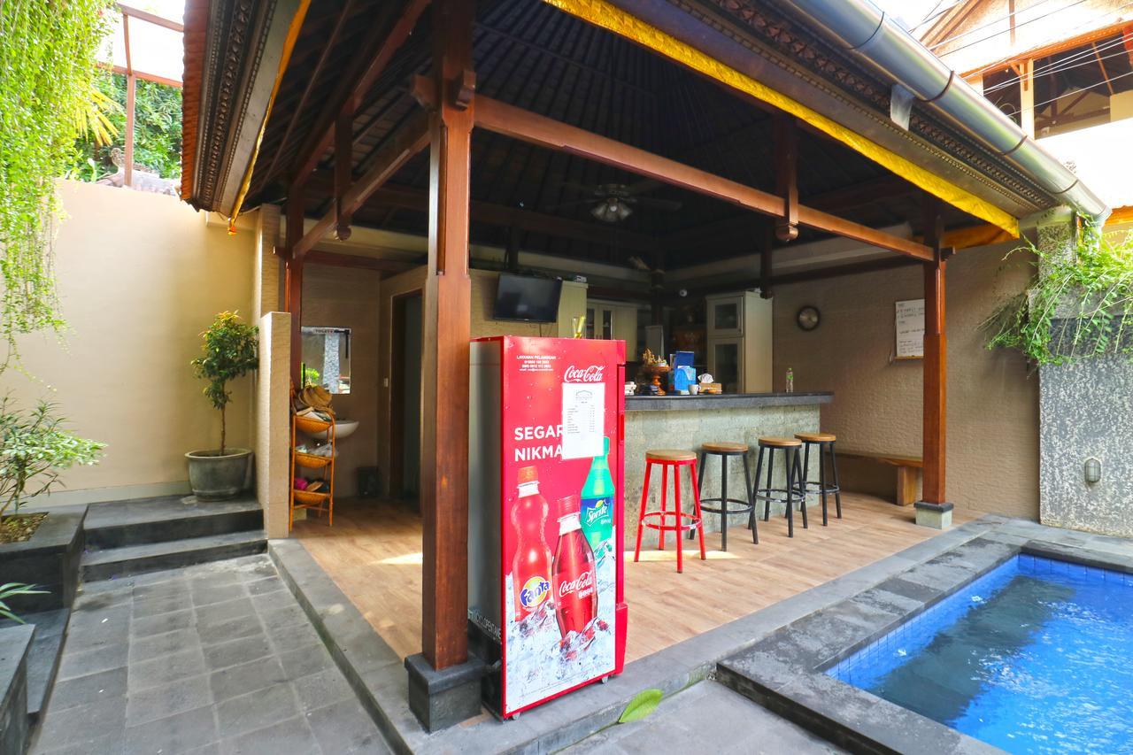 D'Astri Guesthouse Sanur Redpartner Денпасар Экстерьер фото